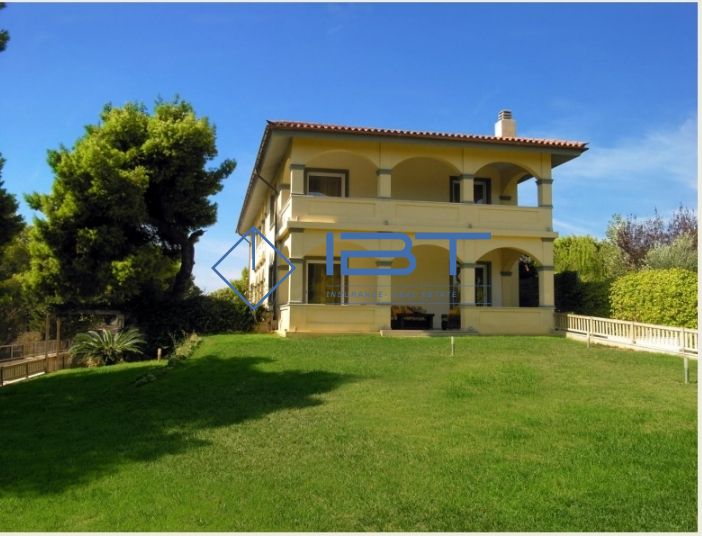 (Προς Πώληση) Κατοικία Βίλα || Ραφήνα /  - 538τ.μ, 3Υ/Δ, 1600000&euro;