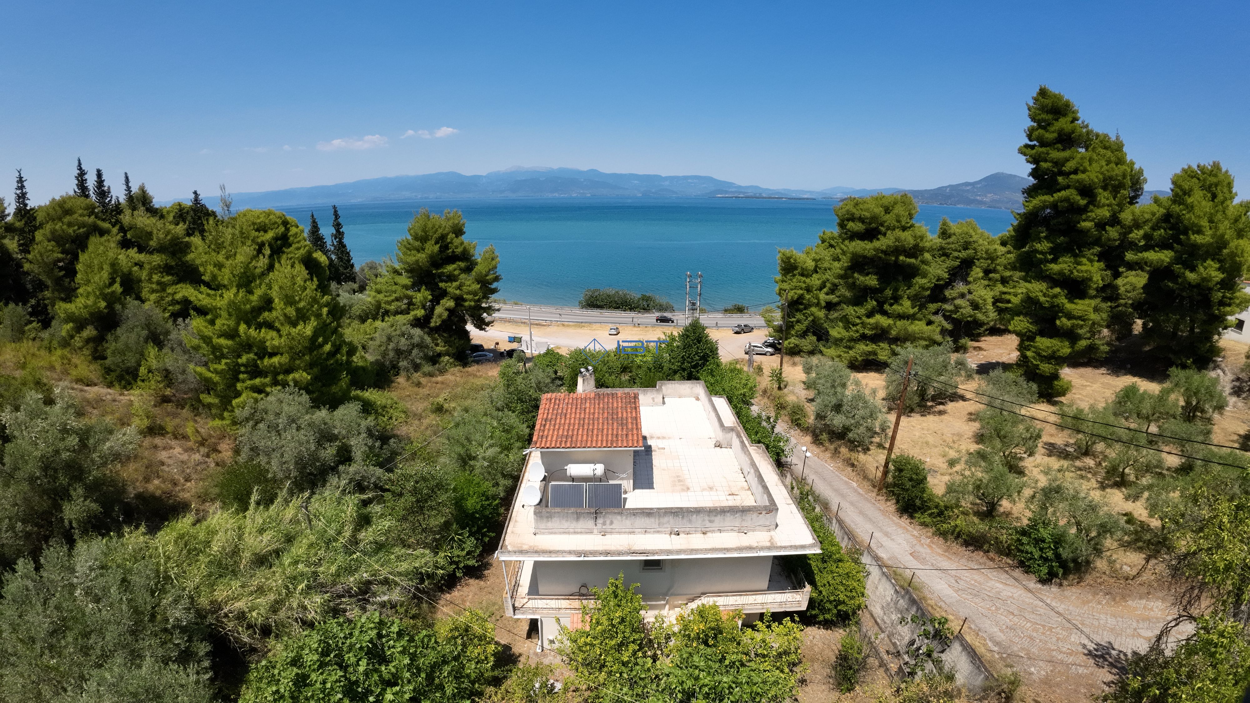 (Προς Πώληση) Κατοικία Μονοκατοικία || Καμένα Βούρλα /  - 210τ.μ, 3Υ/Δ, 360000€