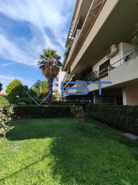 (For Sale) Residential Floor Apartment || Chalandri / Center - 270sq 5B/R, 650000€